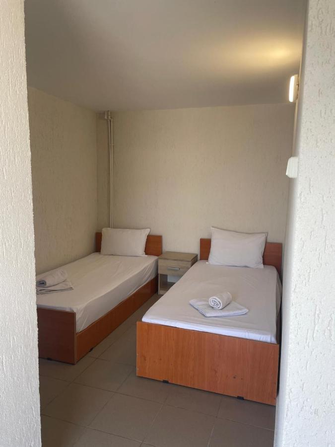 Complex Minerva Hotel Костинещи Екстериор снимка
